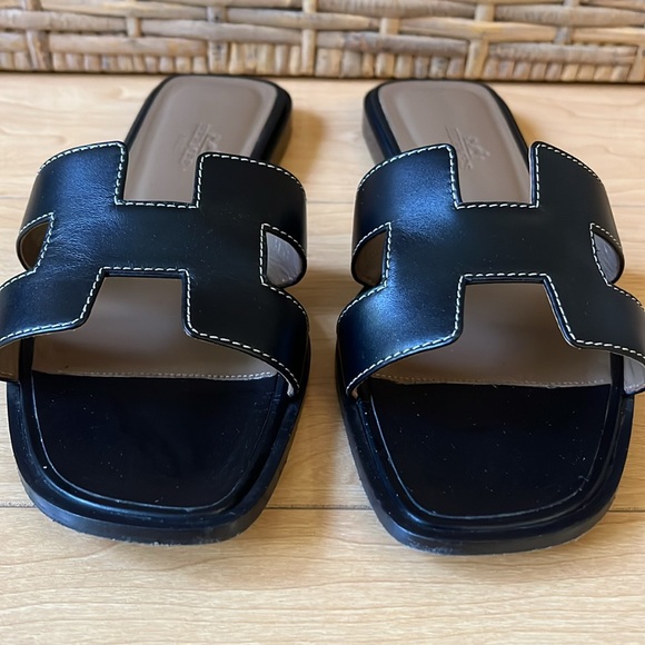 Hermes Black Oran Sandals - Picture 3 of 9